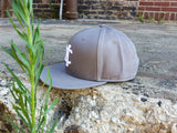 Signature Snap-back in Charcoal Gray